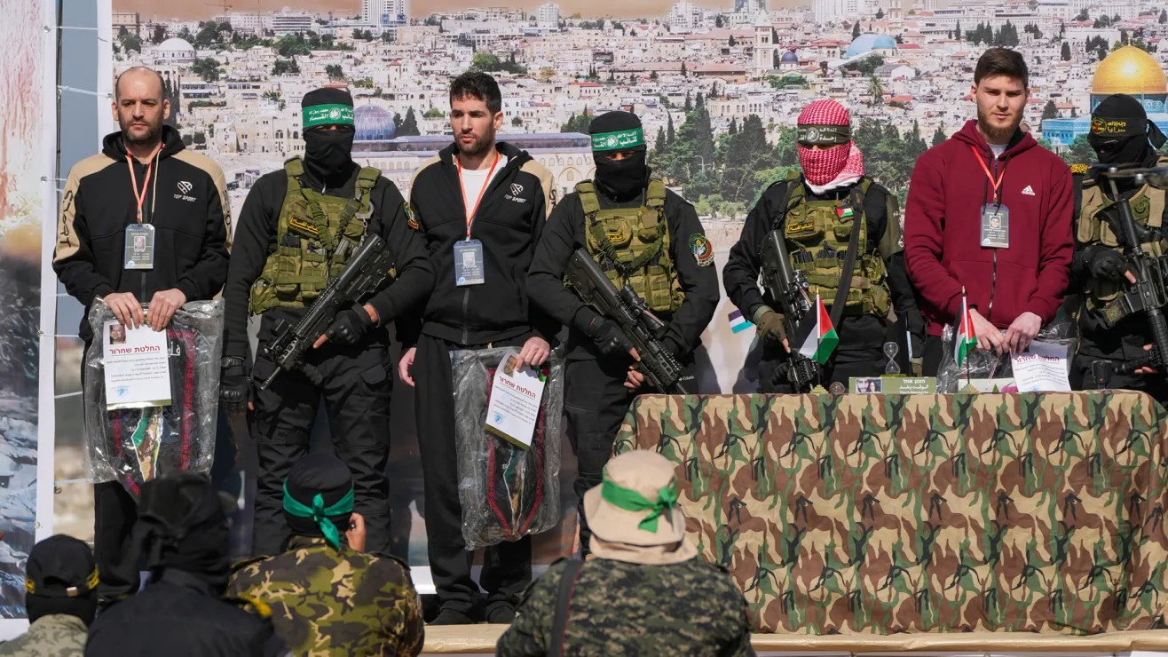 "Hamás libera rehenes israelíes"