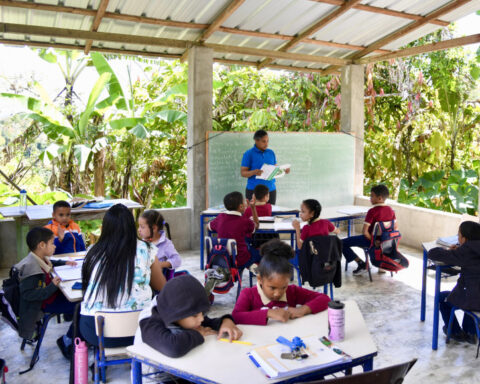 Educación en Tenares