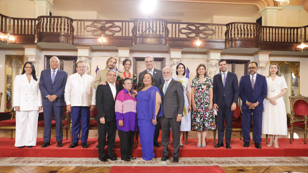 Zoé Saldaña Orden de Cristóbal Colón