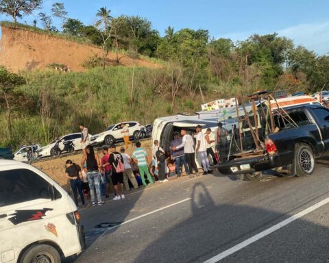 accidente en autopista Duarte