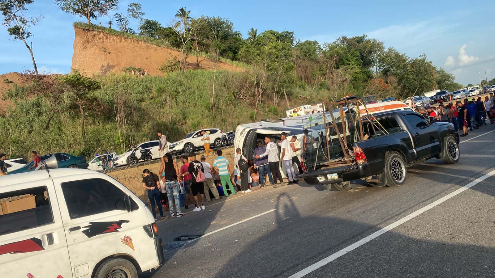 accidente en autopista Duarte